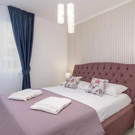 Cosmopolit Apartment